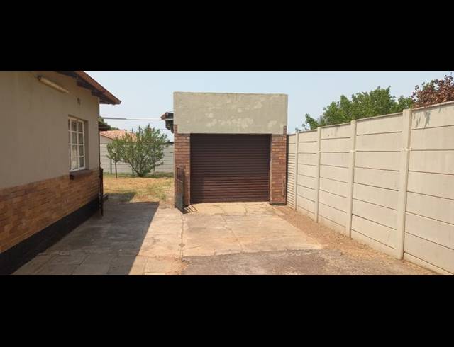 3 BEDROOM HOUSE FOR SALE IN VENTERSPOS